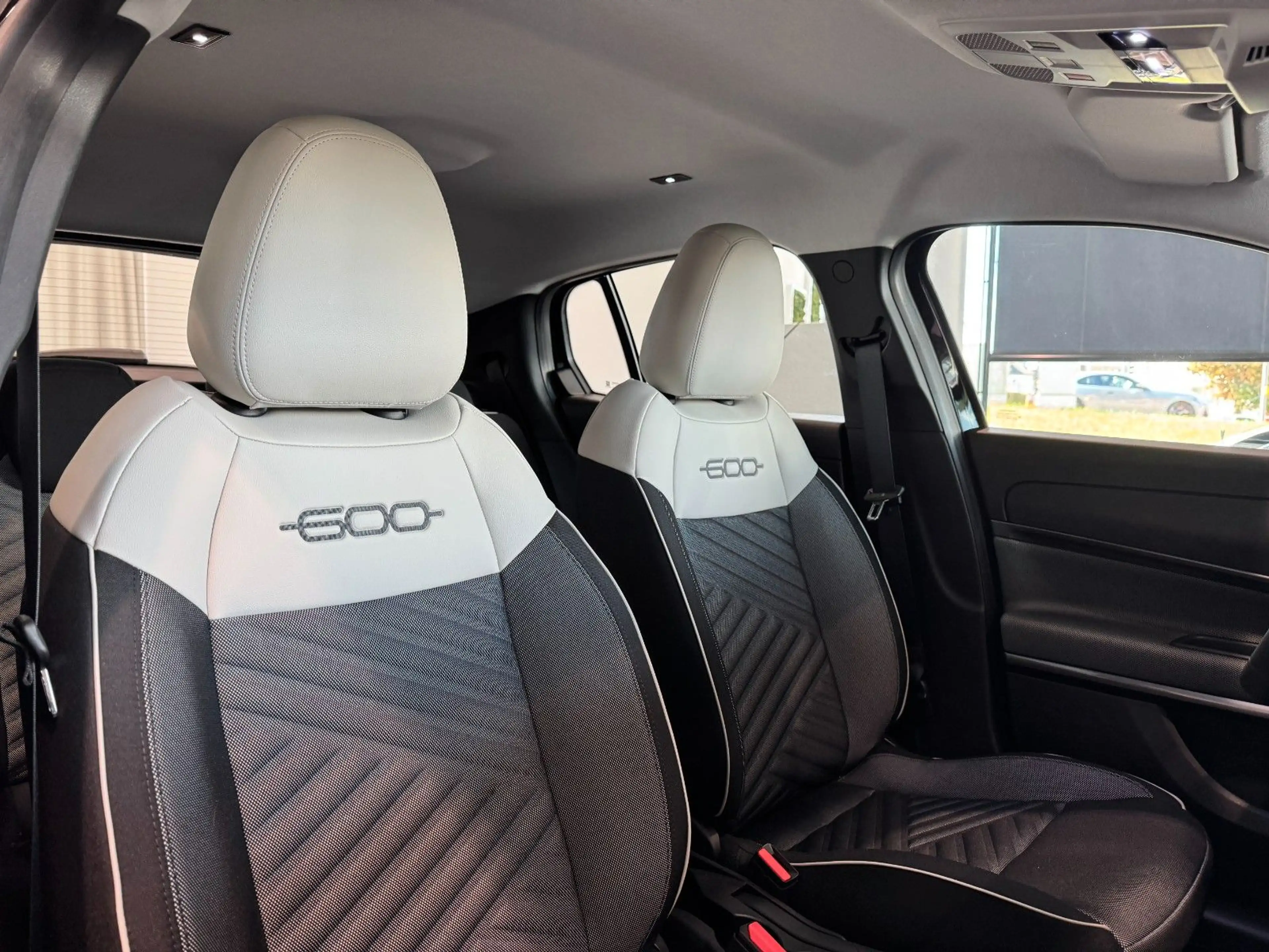 Fiat 600 Hybrid StyleP SmartphoneInt. Shz Kamera LED — photo 15