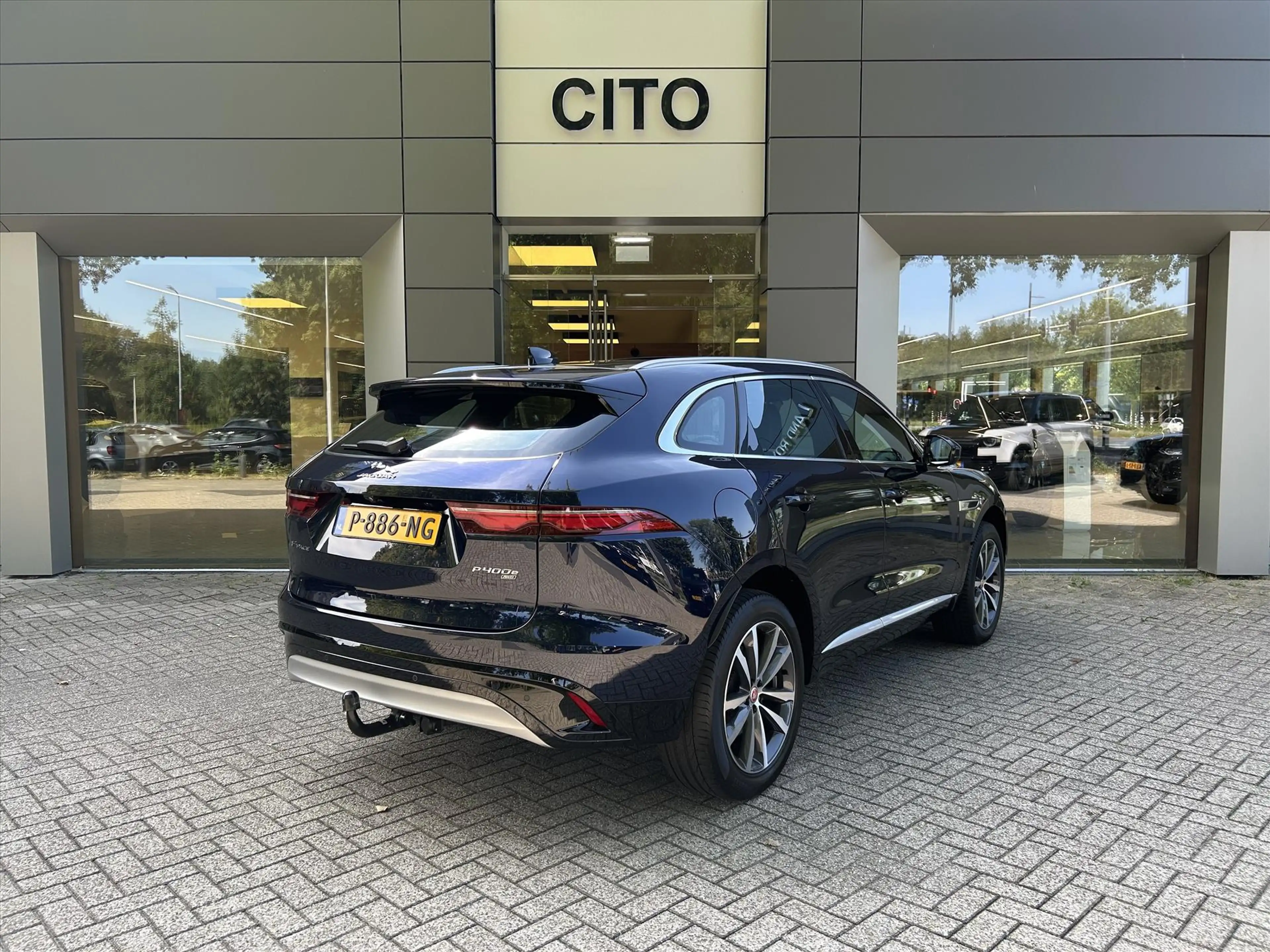 Jaguar F-Pace P400e PHEV AWD AUT S Edition — photo 3