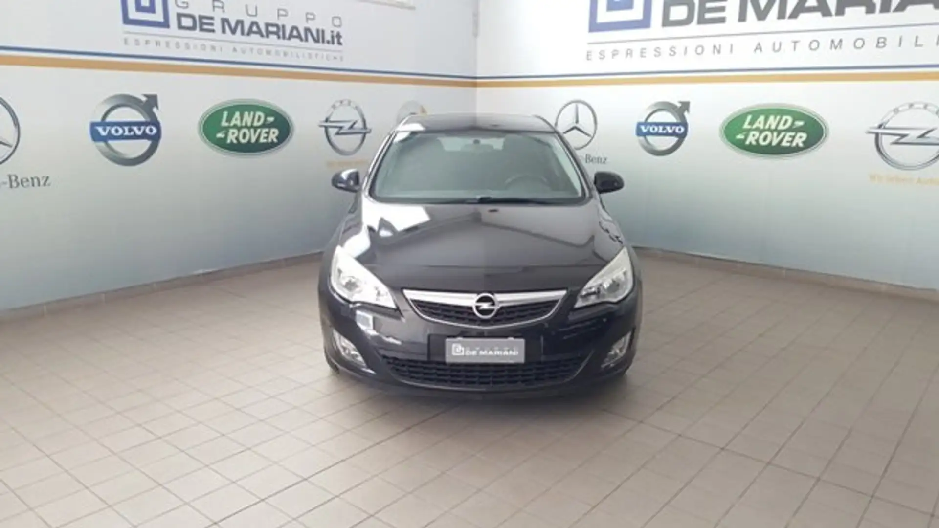 Opel Astra Astra 5p 1.7 cdti Elective 110cv (Br) Negro - 2