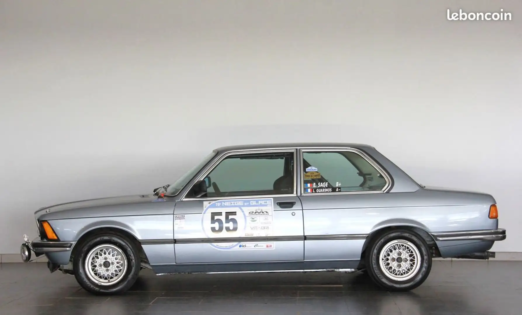 BMW 323 323i Gris - 2