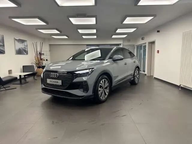Audi Q4 e-tron 35 S line 150 CV / 110 kW