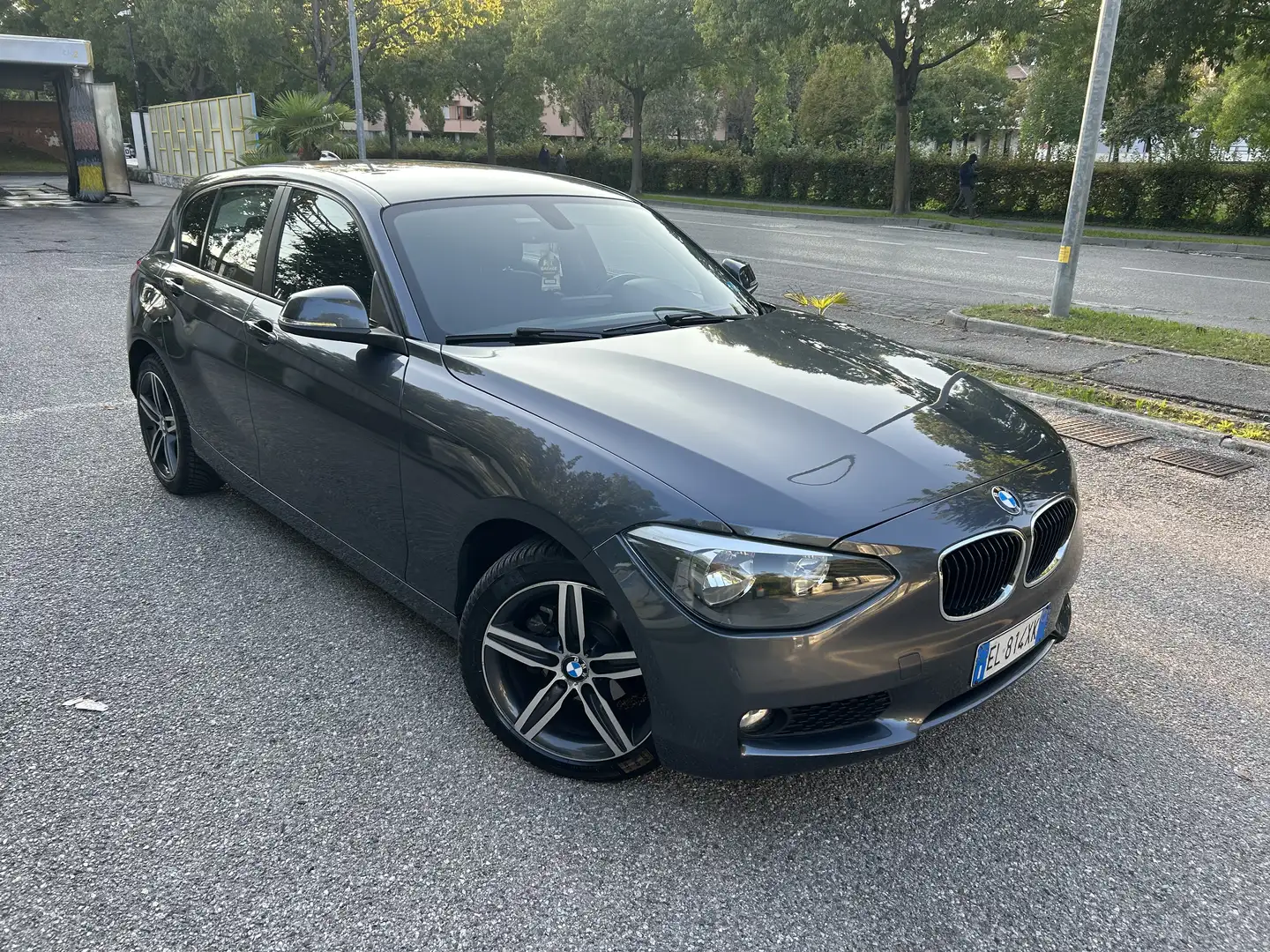 BMW 118 118d 5p Unique - 1