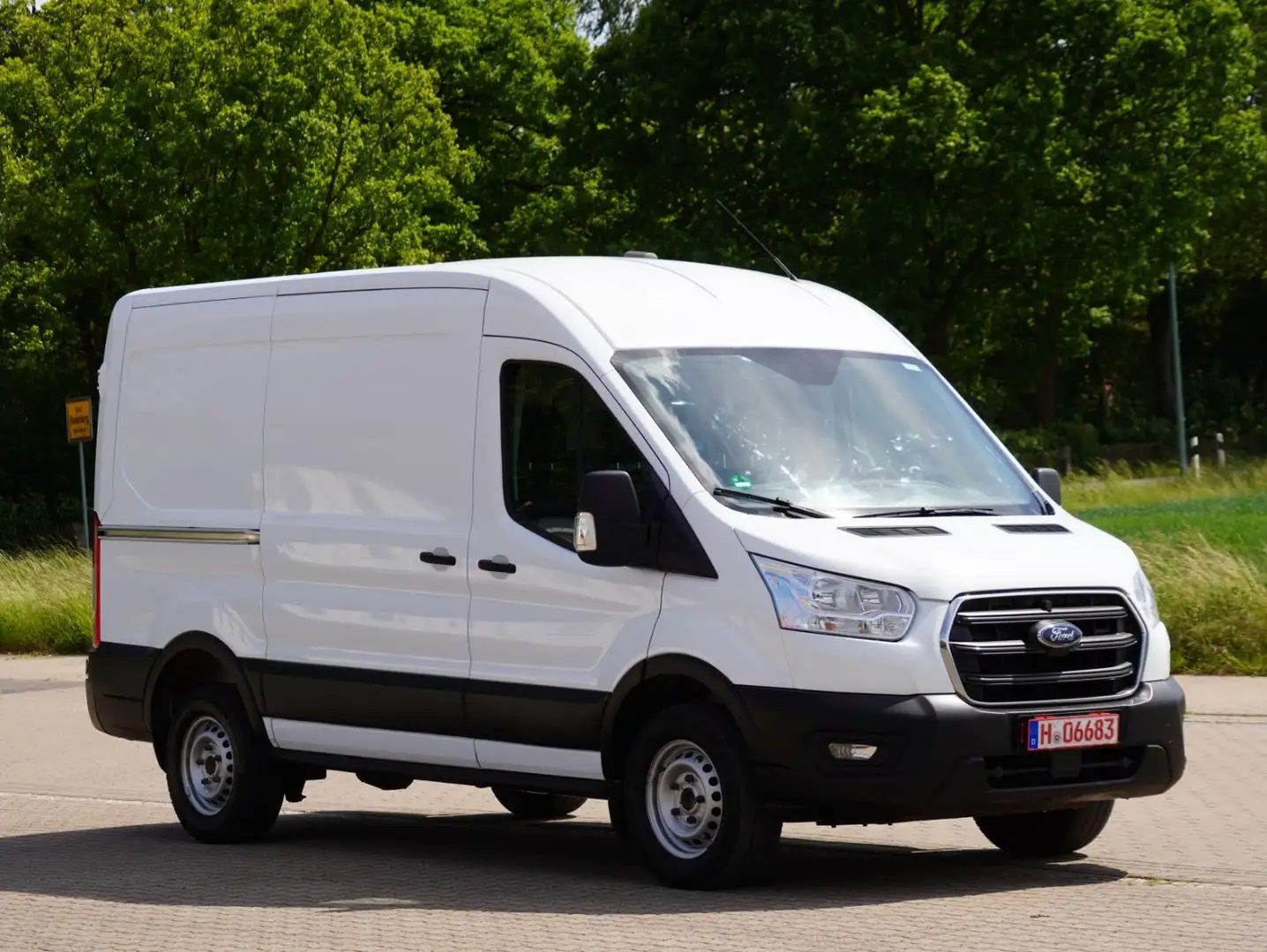 Ford Transit Kasten 350 L2H2 Trend Blanc - 1