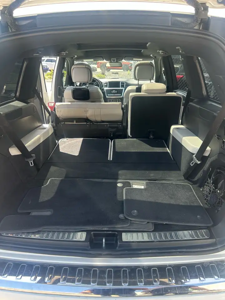 Mercedes-Benz GL-Class photo Mercedes-Benz GL-Class
