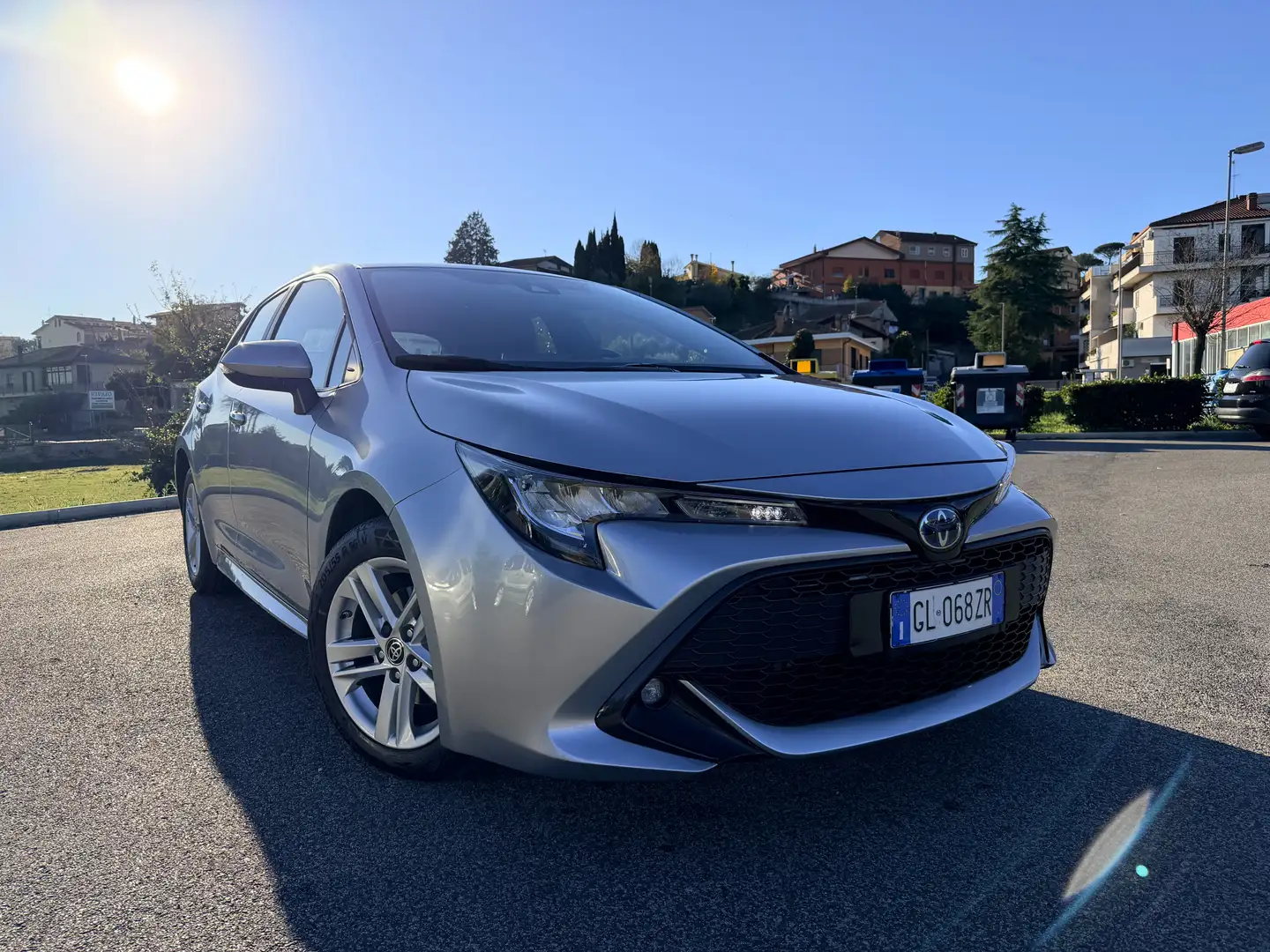Toyota Corolla 1.8h Business Carplay IVA ESPOSTA - 1