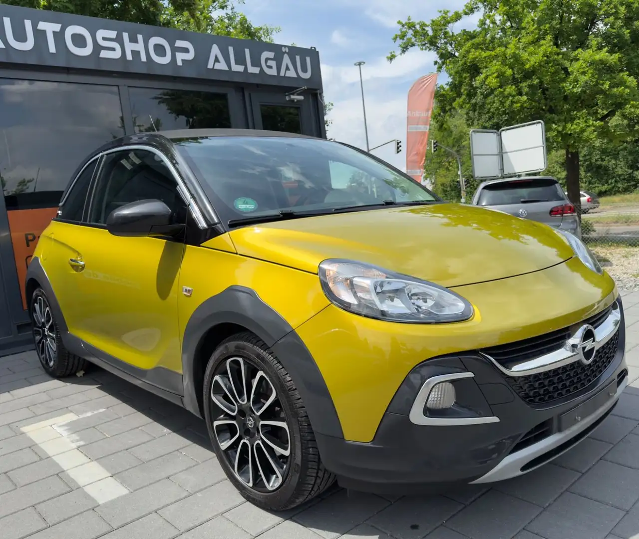 Opel Adam Rocks ecoFlex Geel - 1