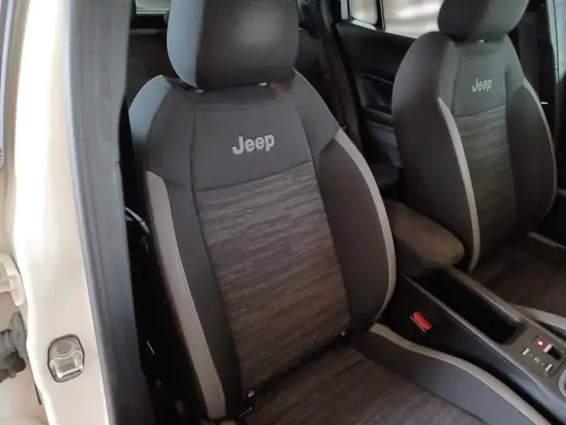 Jeep Avenger view 10