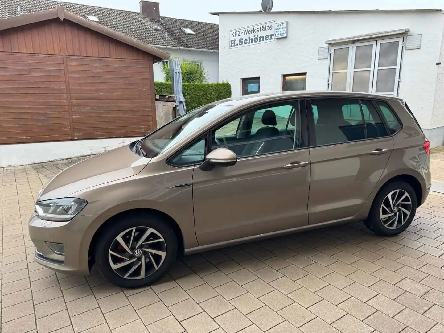 Volkswagen Golf Sportsvan VII Lounge AHK 8-fach ZAR neu Or - 2