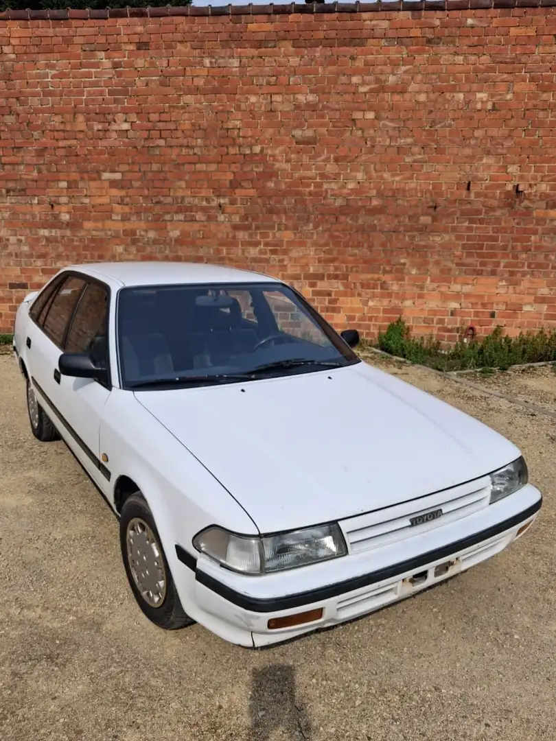 Toyota Carina Liftback 16V SC Weiß - 1