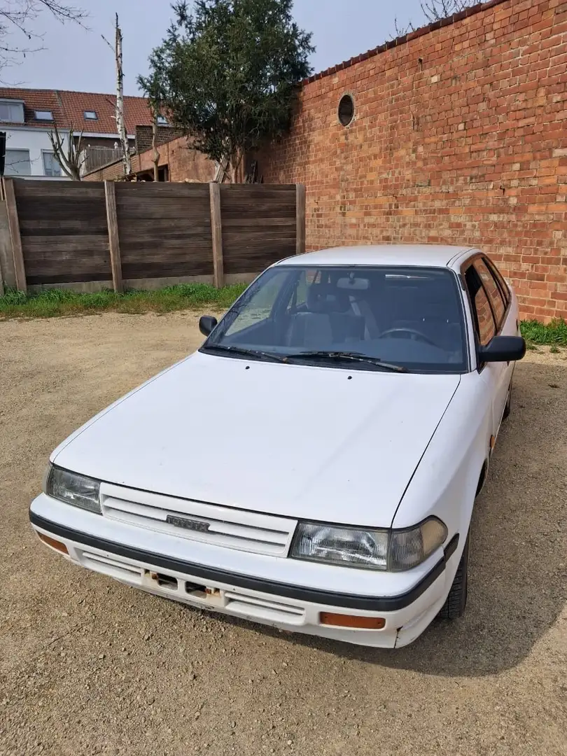 Toyota Carina Liftback 16V SC Weiß - 2