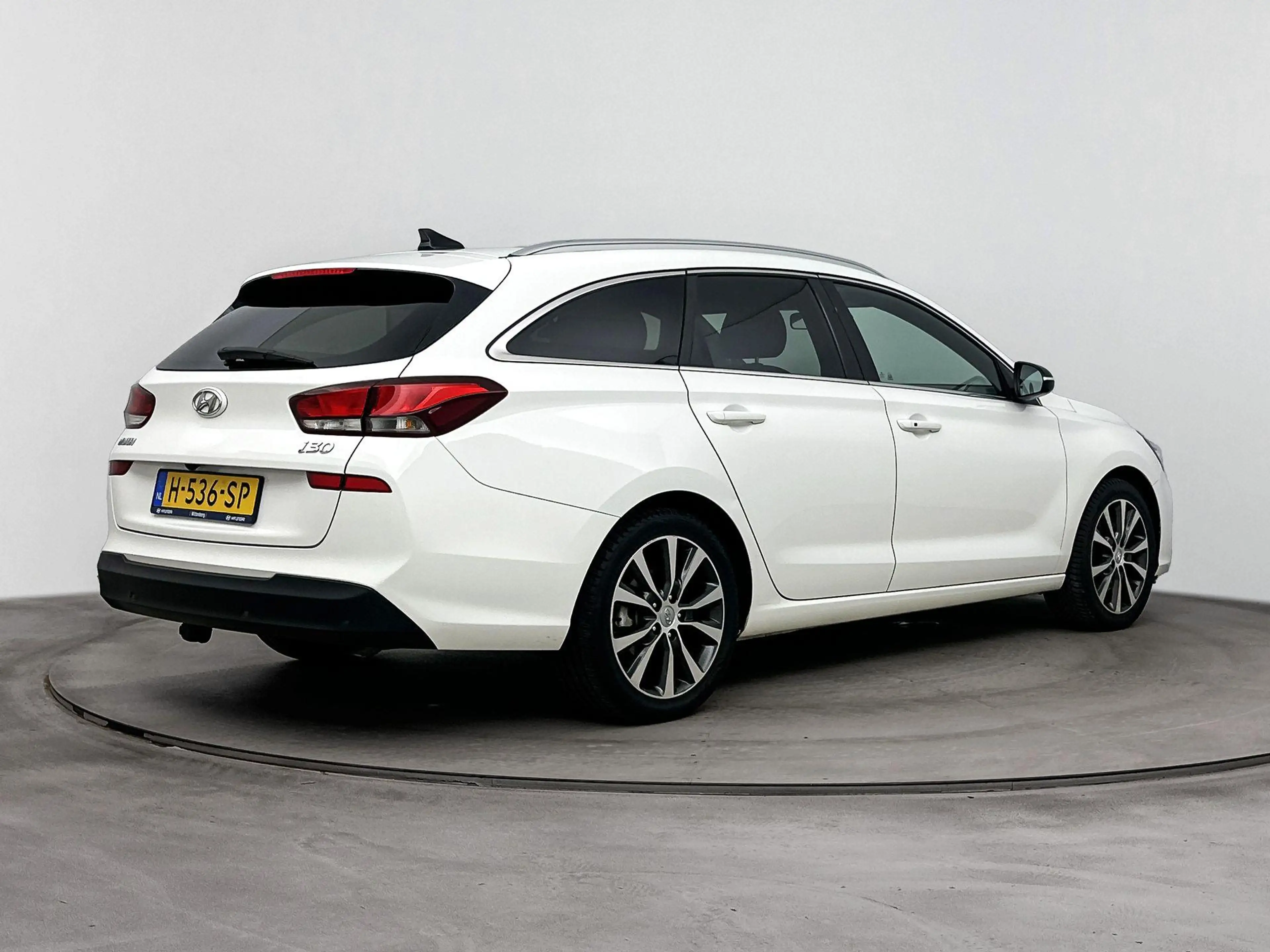 Hyundai i30 Wagon 1.4 T-GDI PREMIUM | ELEKTRISCH SCHUIF- KANTE — photo 2
