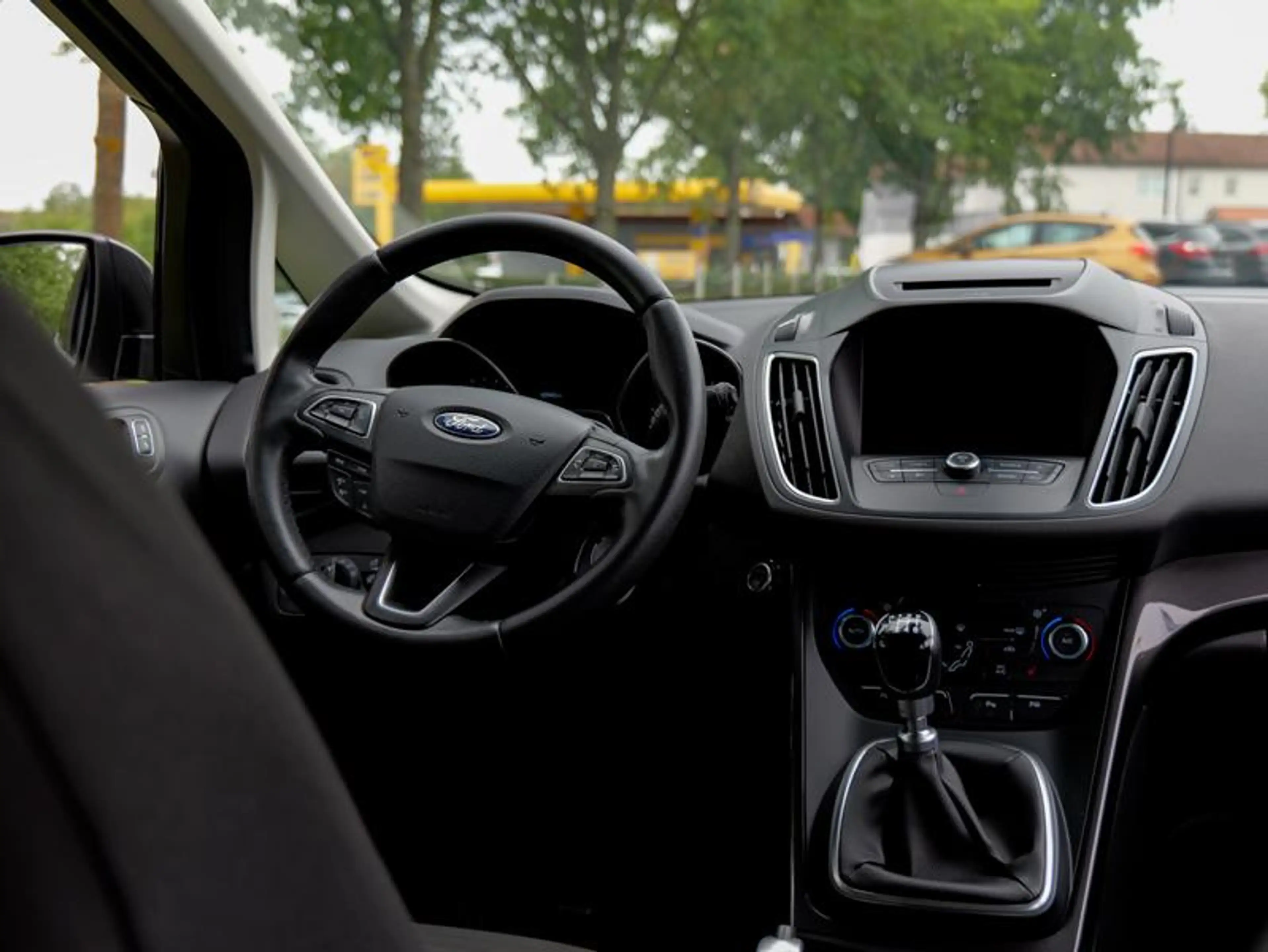 Ford C-Max Titanium — photo 9
