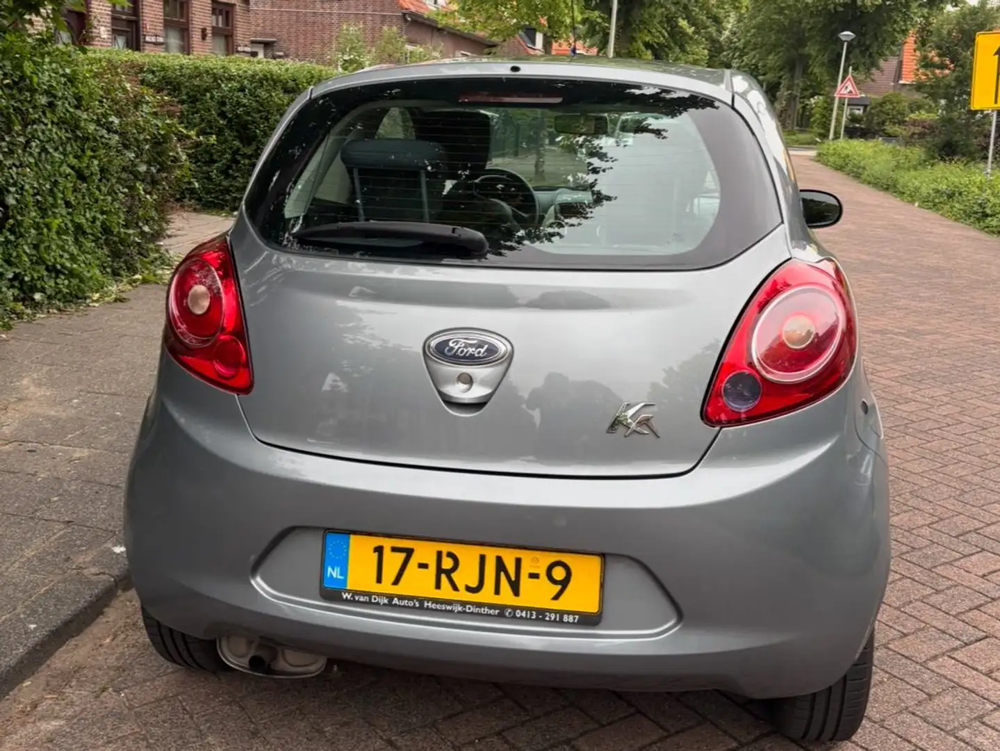 Ford Ka/Ka+ Ka/Ka+ 1.2 Comfort s/s Gümüş rengi - 2