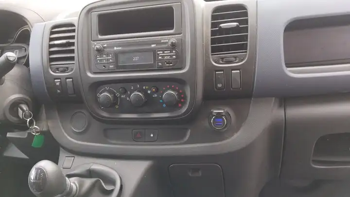 Opel Vivaro 2019, foto 10
