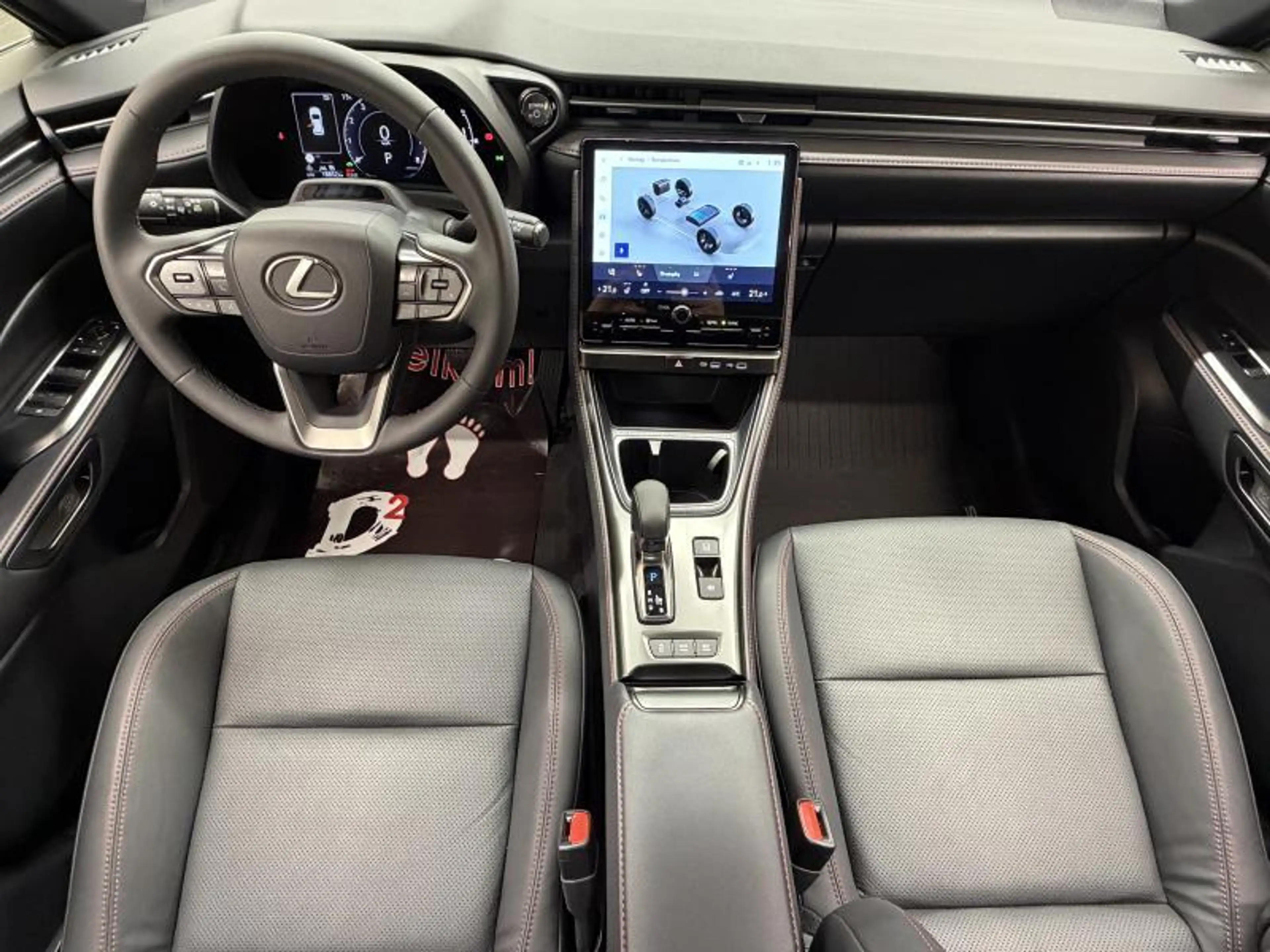 Lexus LBX Elegant — photo 13