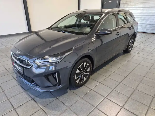 Kia Ceed view 3