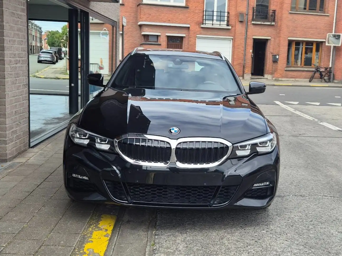 BMW 330 330e M-Pack Nero - 2