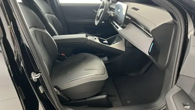 BMW iX3 50 xDrive Ansicht 5