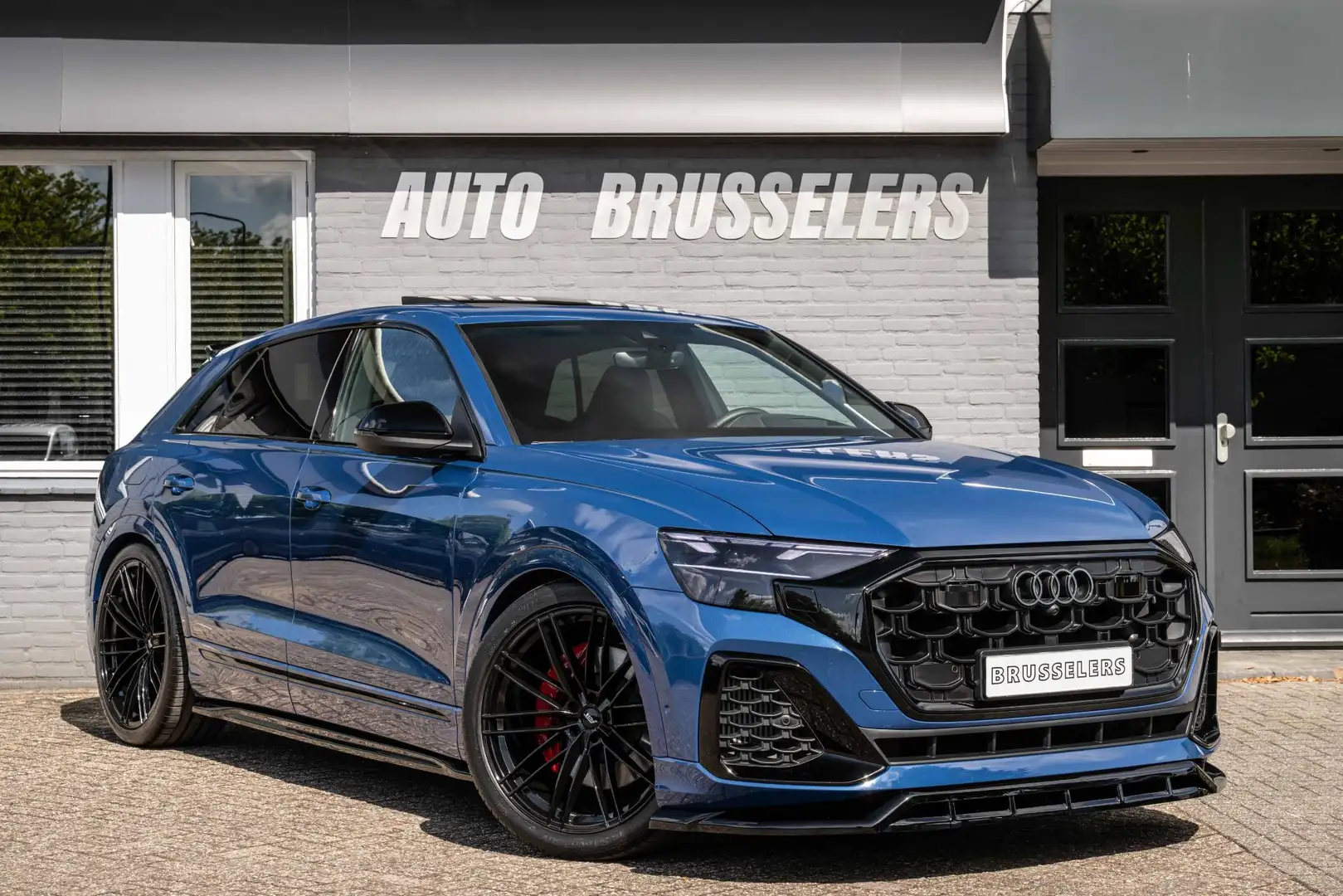 Audi Q8 60 TFSI e quattro Pro S-Line Competition SQ8 Style Blauw - 1