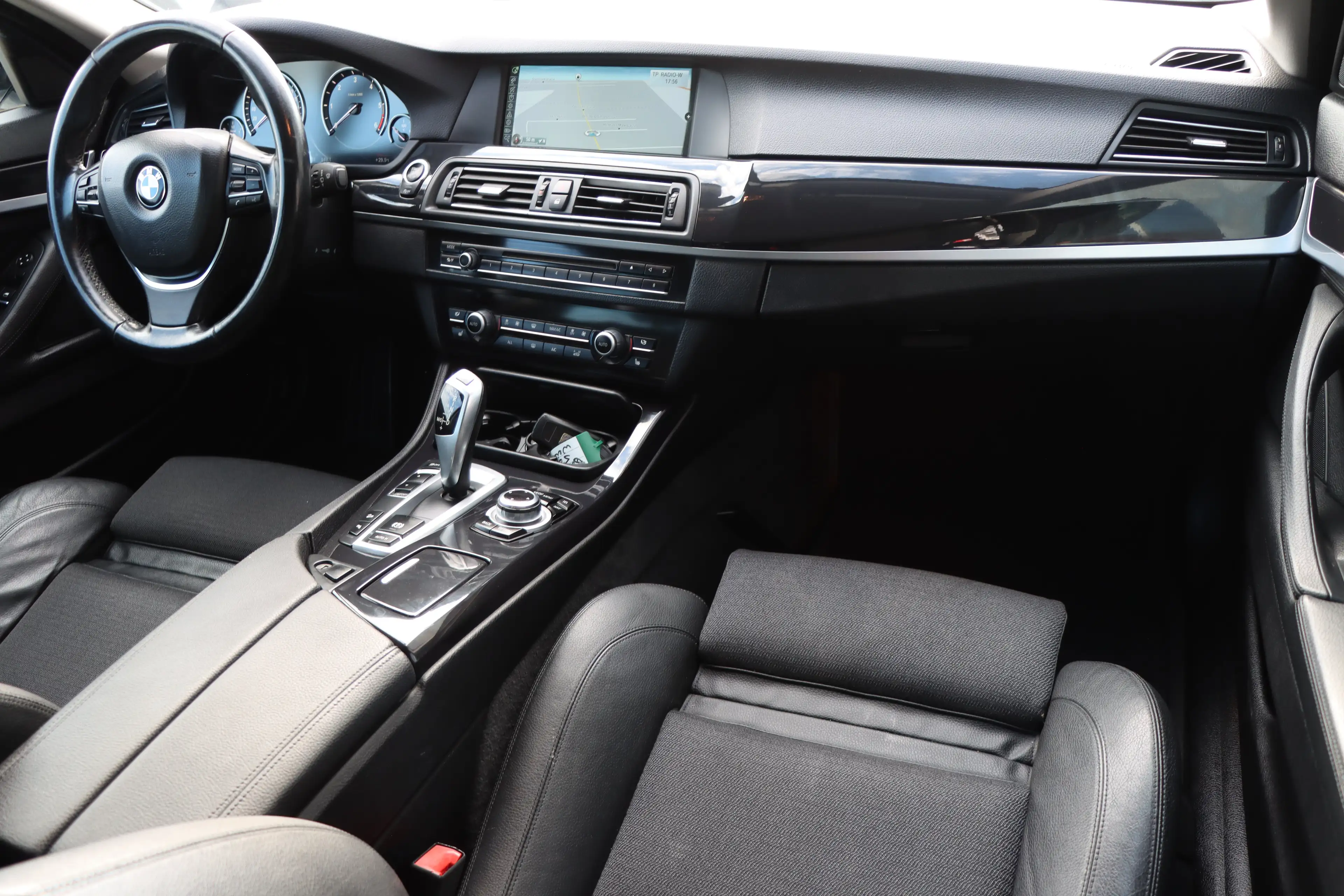 BMW 525 525 d xDrive | NAVI | XENON | AHK | — photo 13