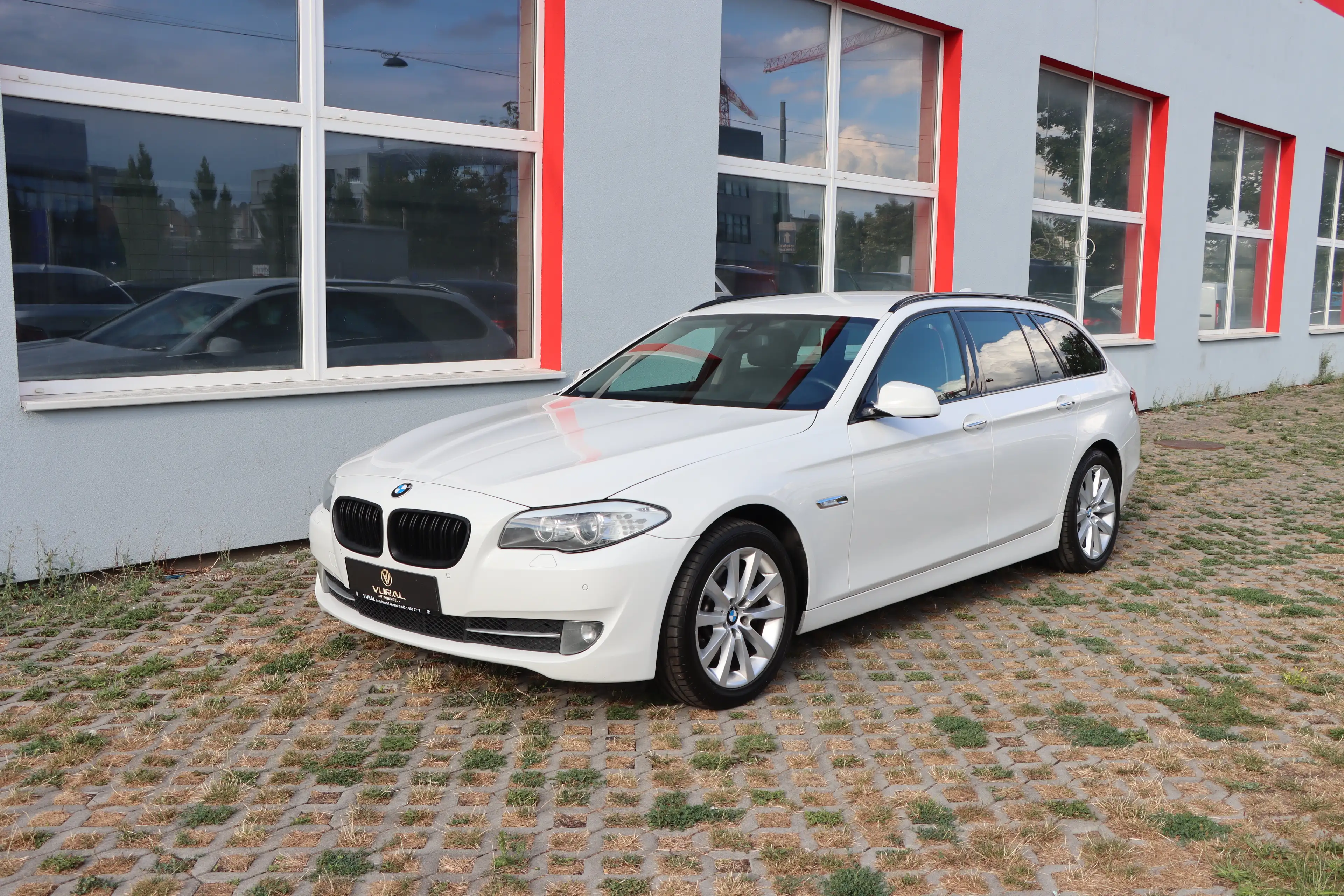 BMW 525 525 d xDrive | NAVI | XENON | AHK | — photo 9