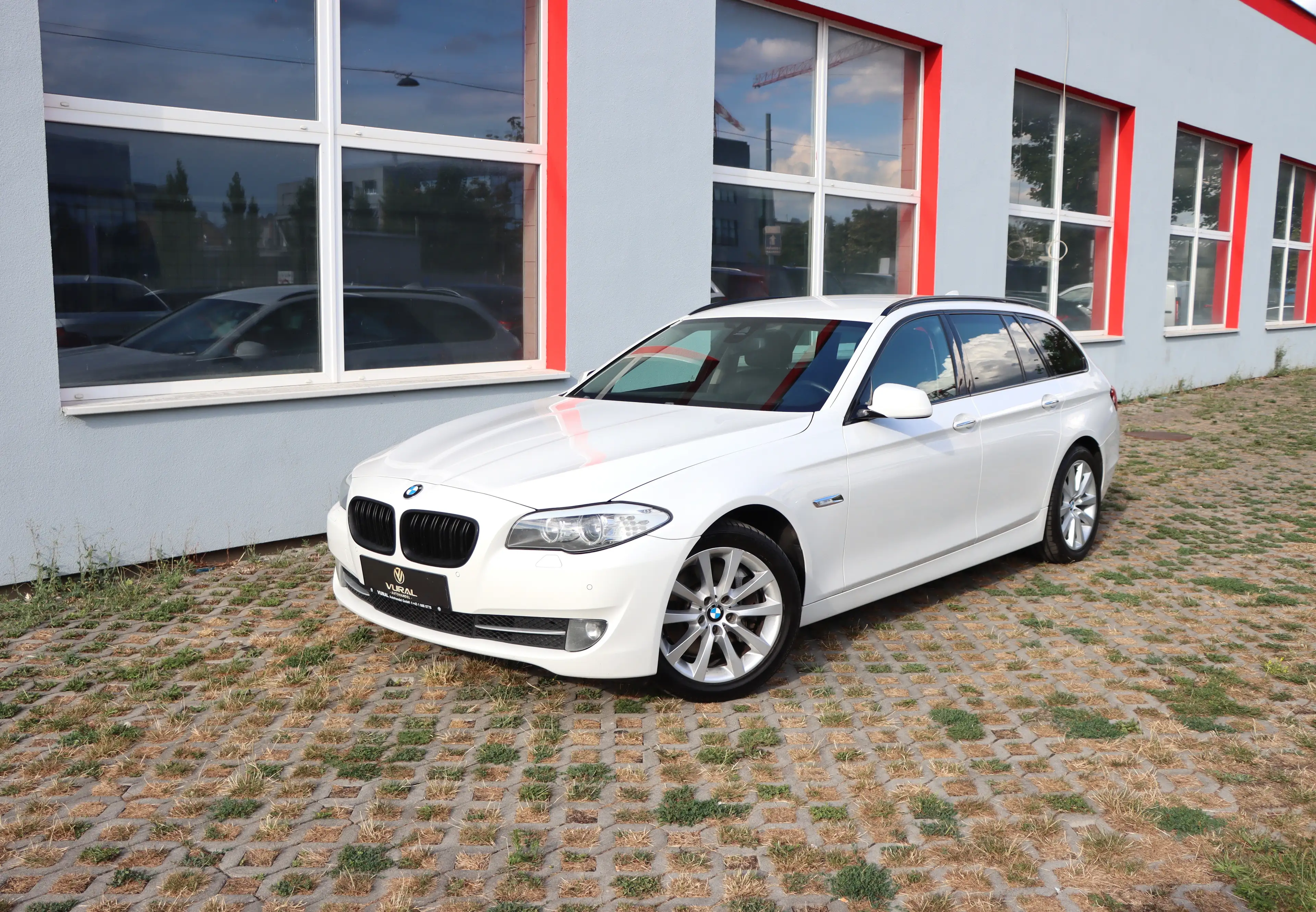 BMW 525 525 d xDrive | NAVI | XENON | AHK |