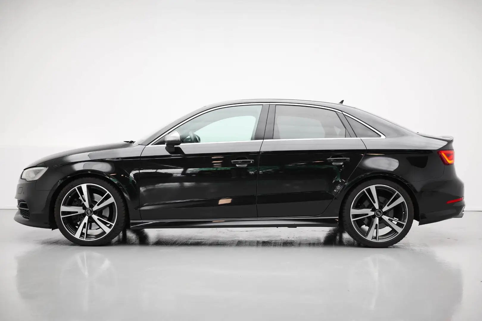 Audi S3 Limousine 2.0 TFSI quattro Pro Line Plus |Bang&Olu Zwart - 2
