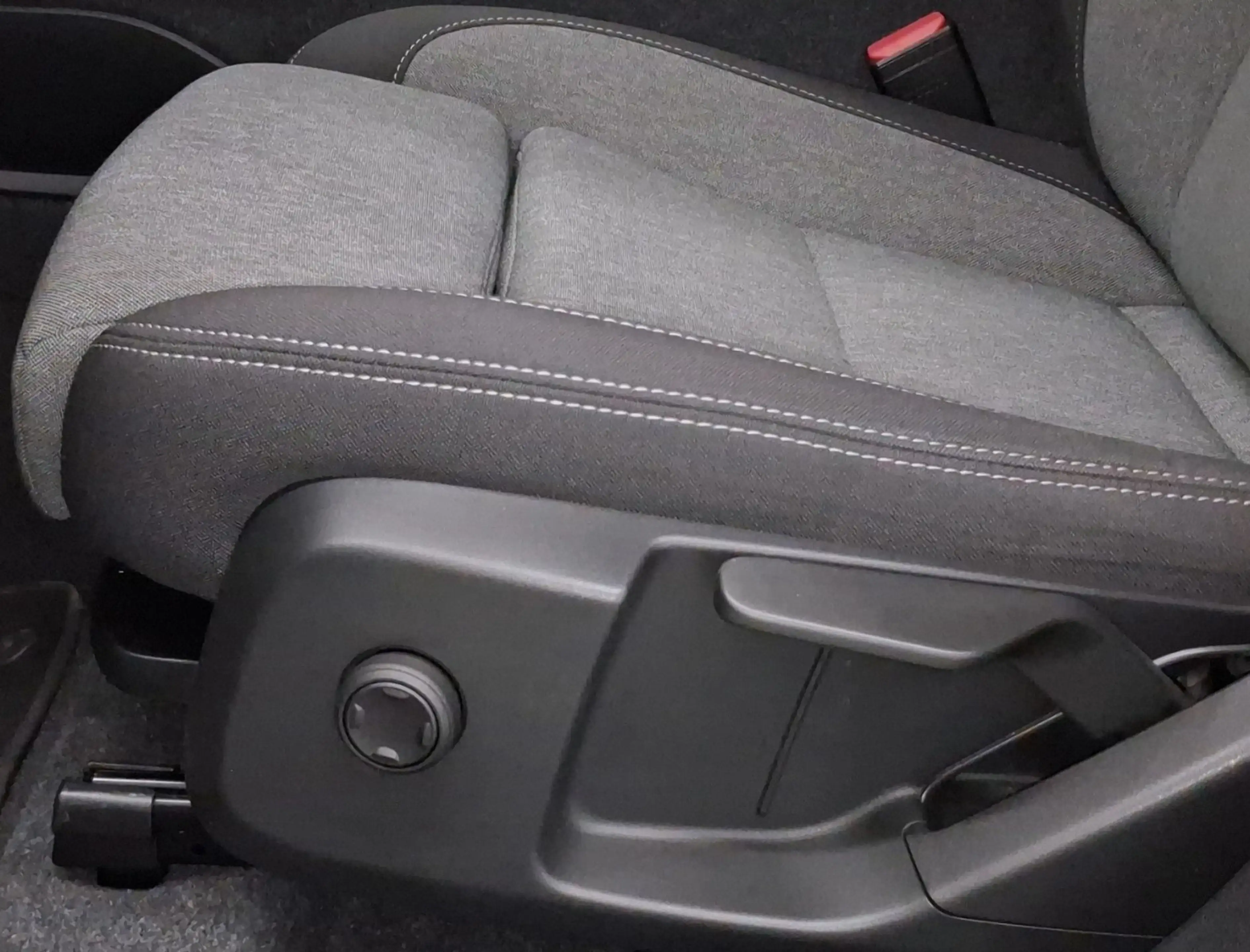 Volvo XC40 Core Aut.,1.Hand,Navi,LED,Tempo,Kamera 360° — photo 12