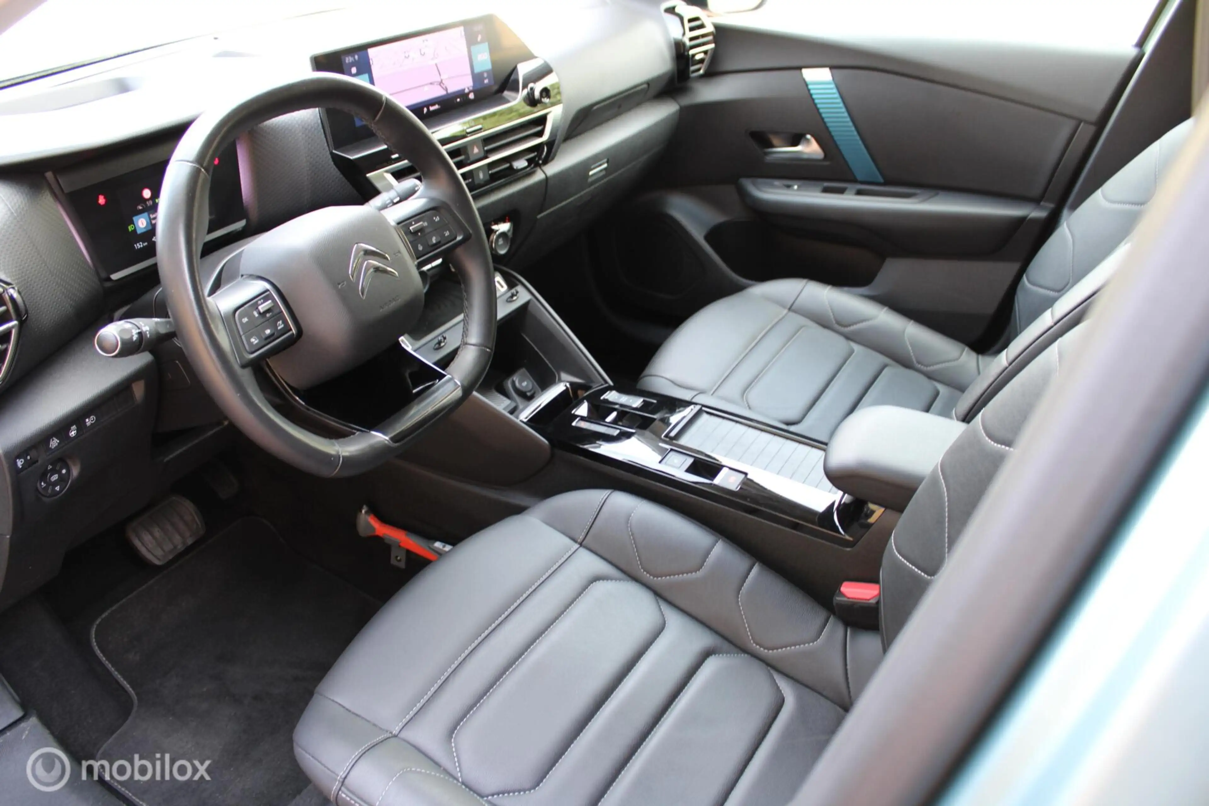 Citroen E-C4 Electric Shine 50 kWh — photo 18