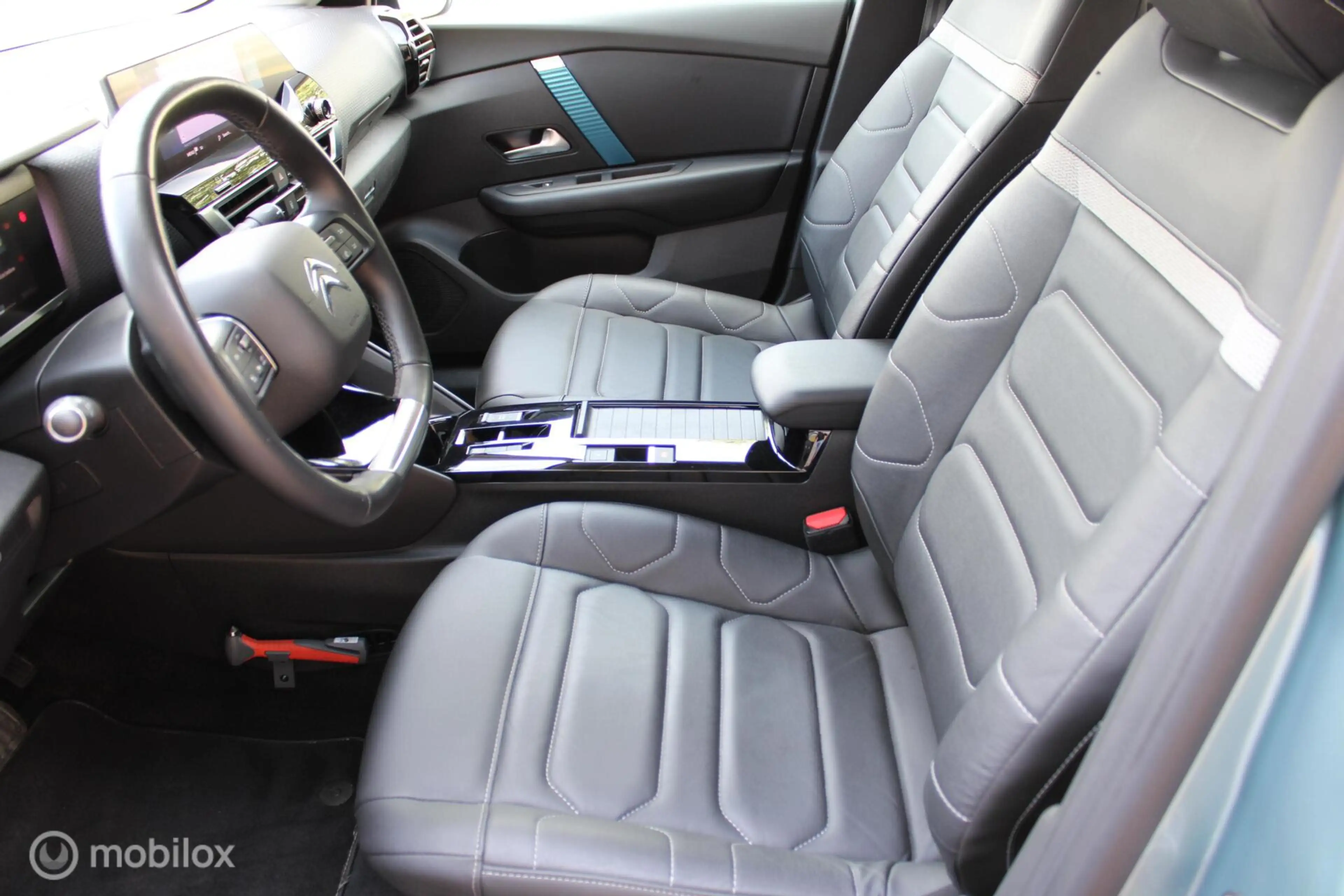 Citroen E-C4 Electric Shine 50 kWh — photo 12
