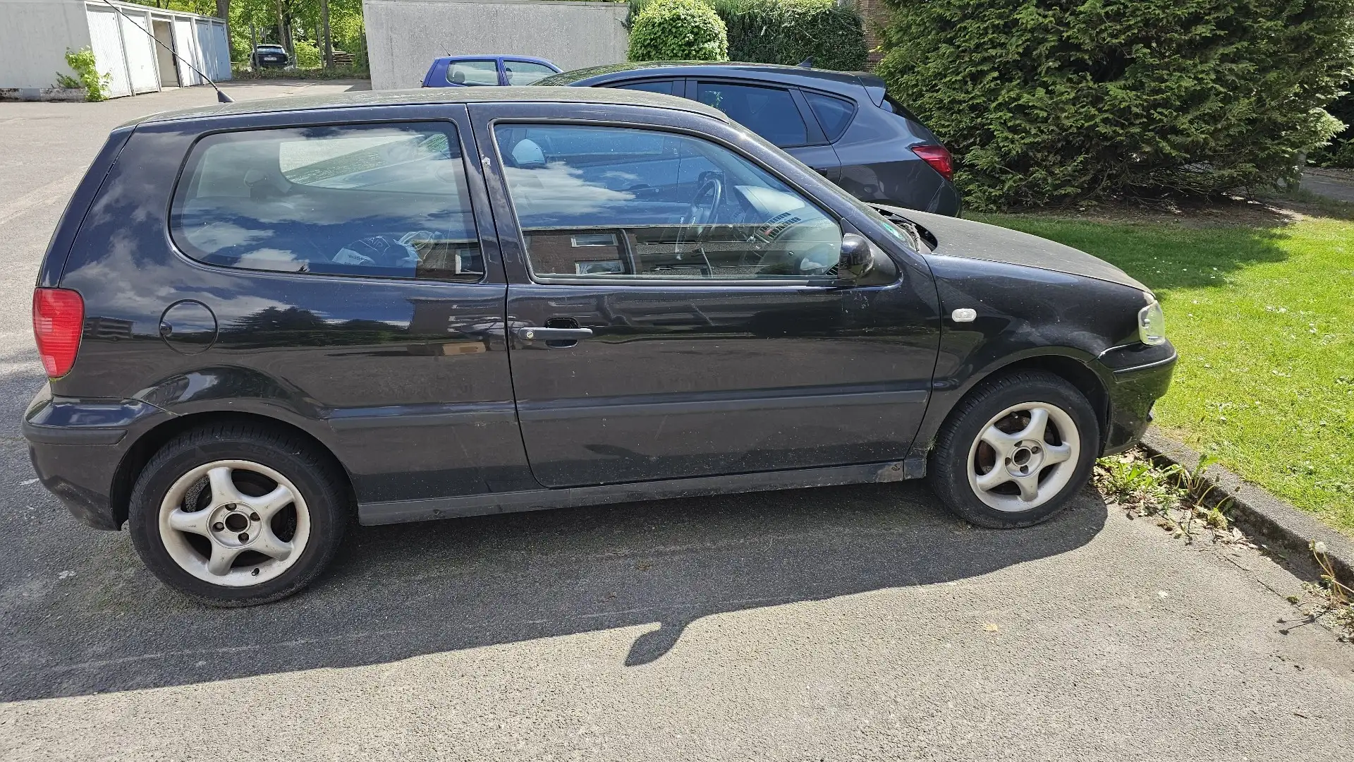 Volkswagen Polo - 2
