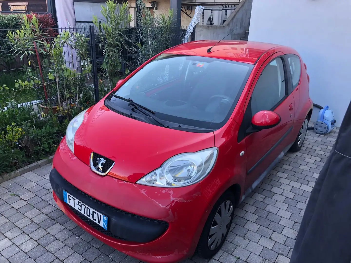 Peugeot 107 1.0e 12V 68ch BLUE LION Trendy - 1