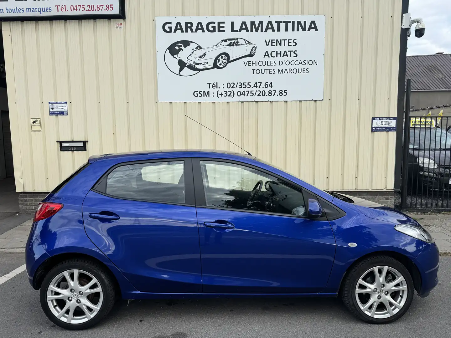 Mazda 2 1.3i Sport - 1