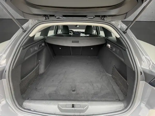 Peugeot 308 SW view 7