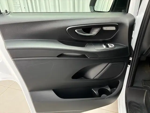 Mercedes-Benz Vito 114 CDI 4x4 Kasten Lang SpurW, MBUX AHK Ansicht 17