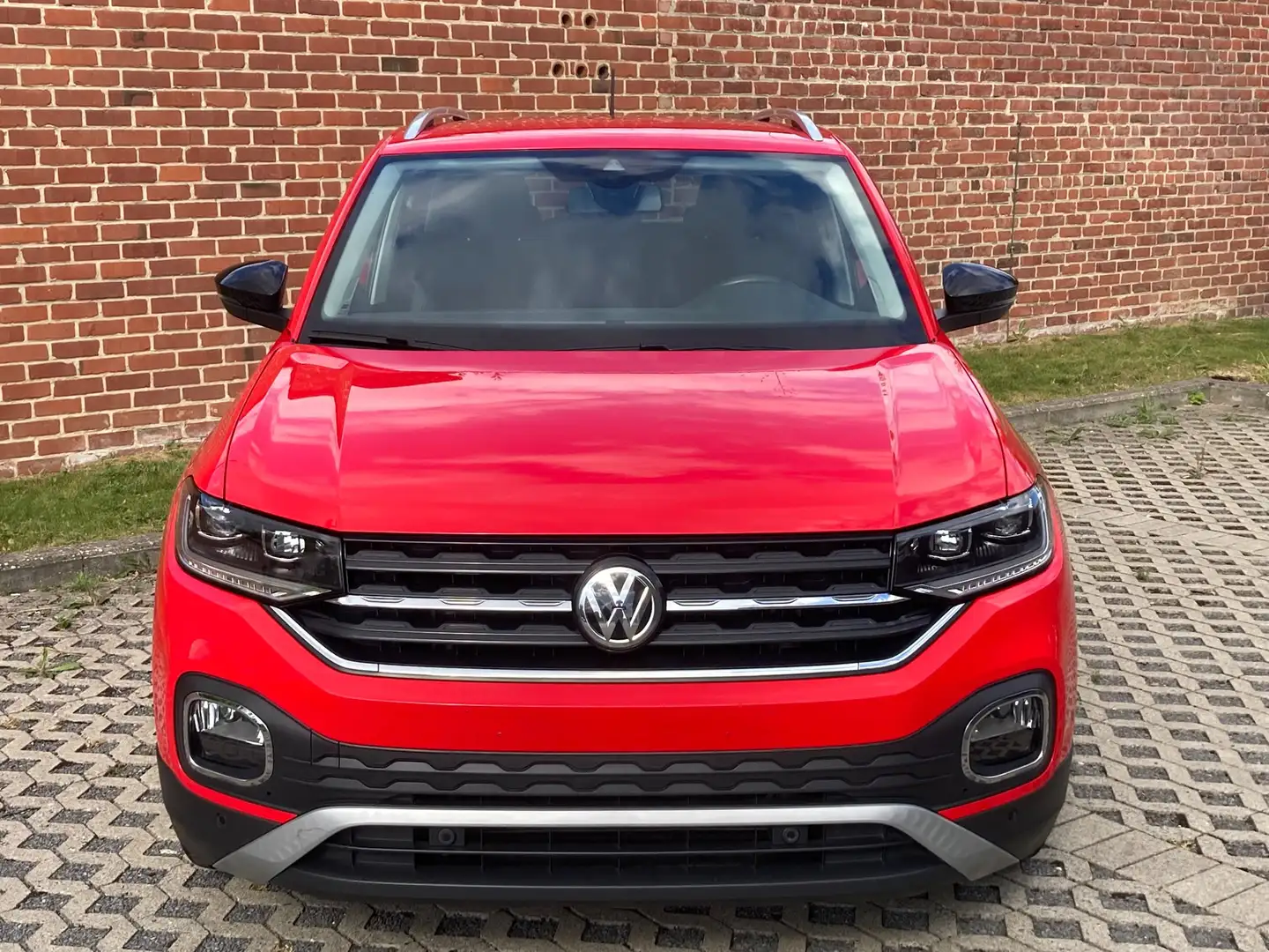 Volkswagen T-Cross 1.0 TSI Style OPF DSG - Zeer veel opties Rood - 1