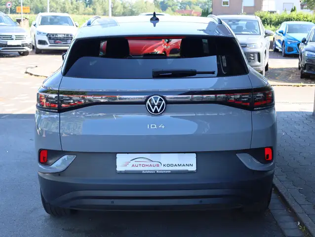 Volkswagen Id.4 view 9