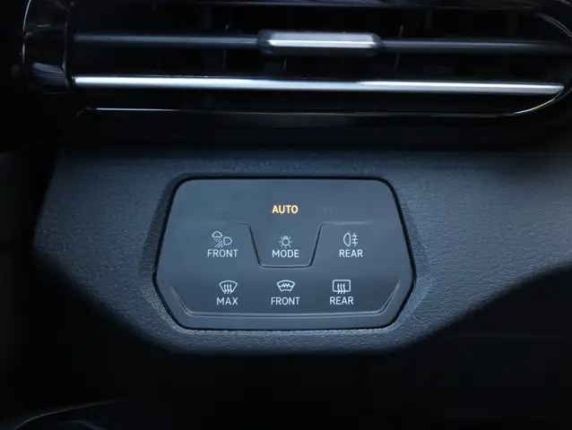 Volkswagen Id.4 view 17