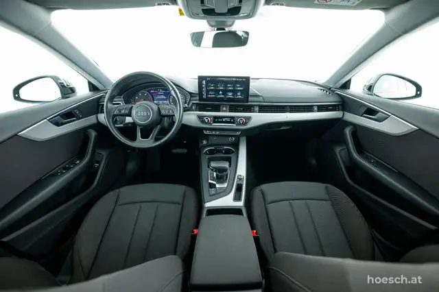 Audi A5 view 5