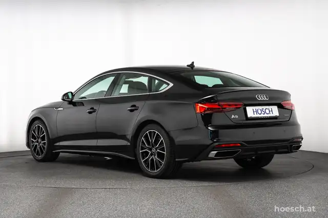 Audi A5 view 4