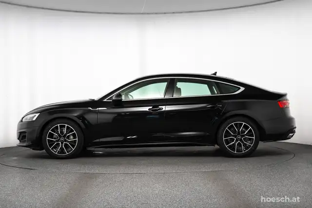 Audi A5 view 3