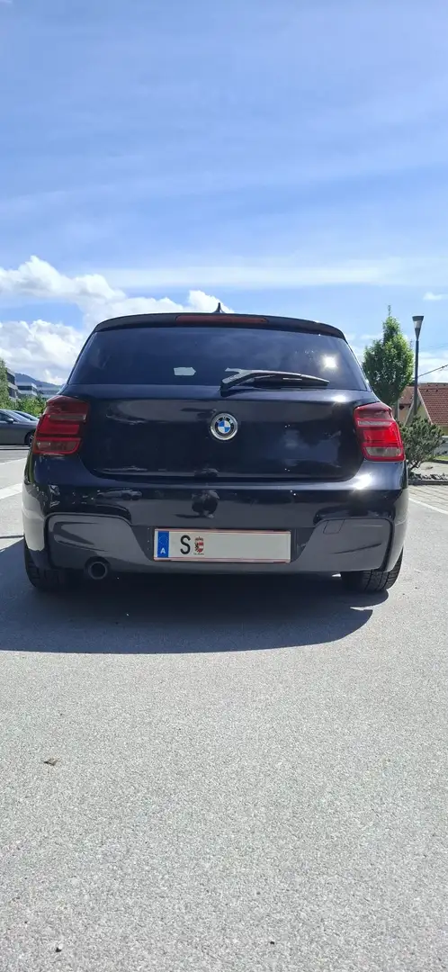BMW 118 118d Schwarz - 2