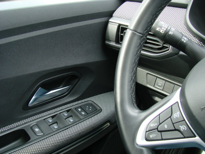 Dacia Jogger 1.0 LPG Extrem+ Tempomat LED AHK 7Sitzer — photo 8