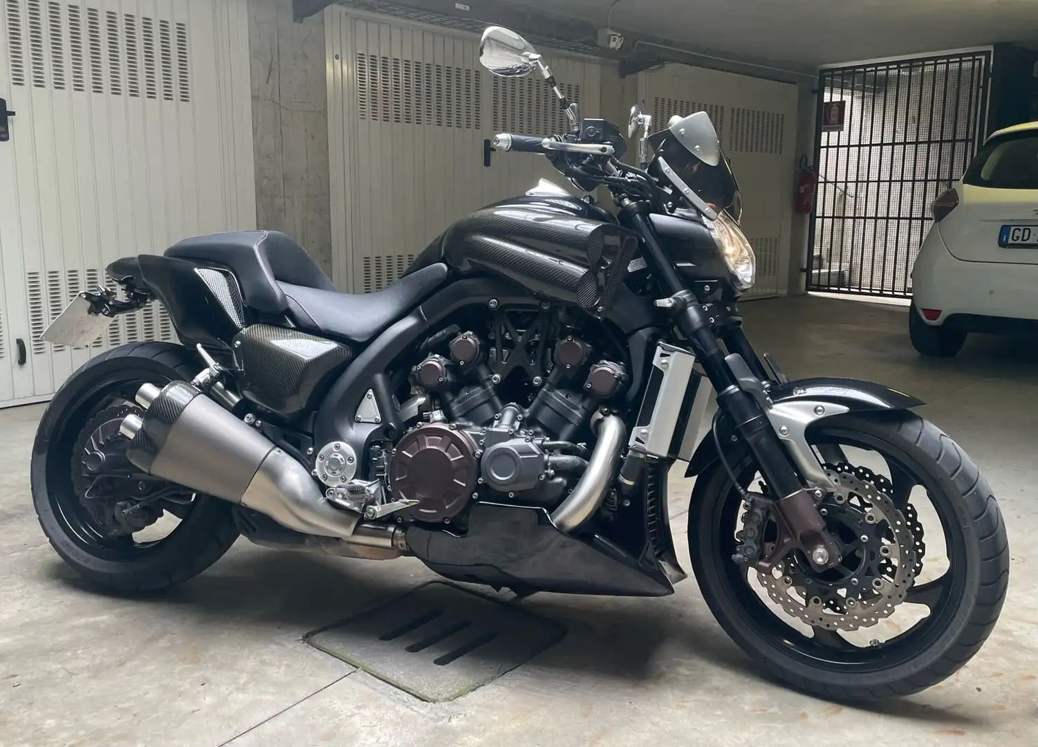 Yamaha Vmax - 1