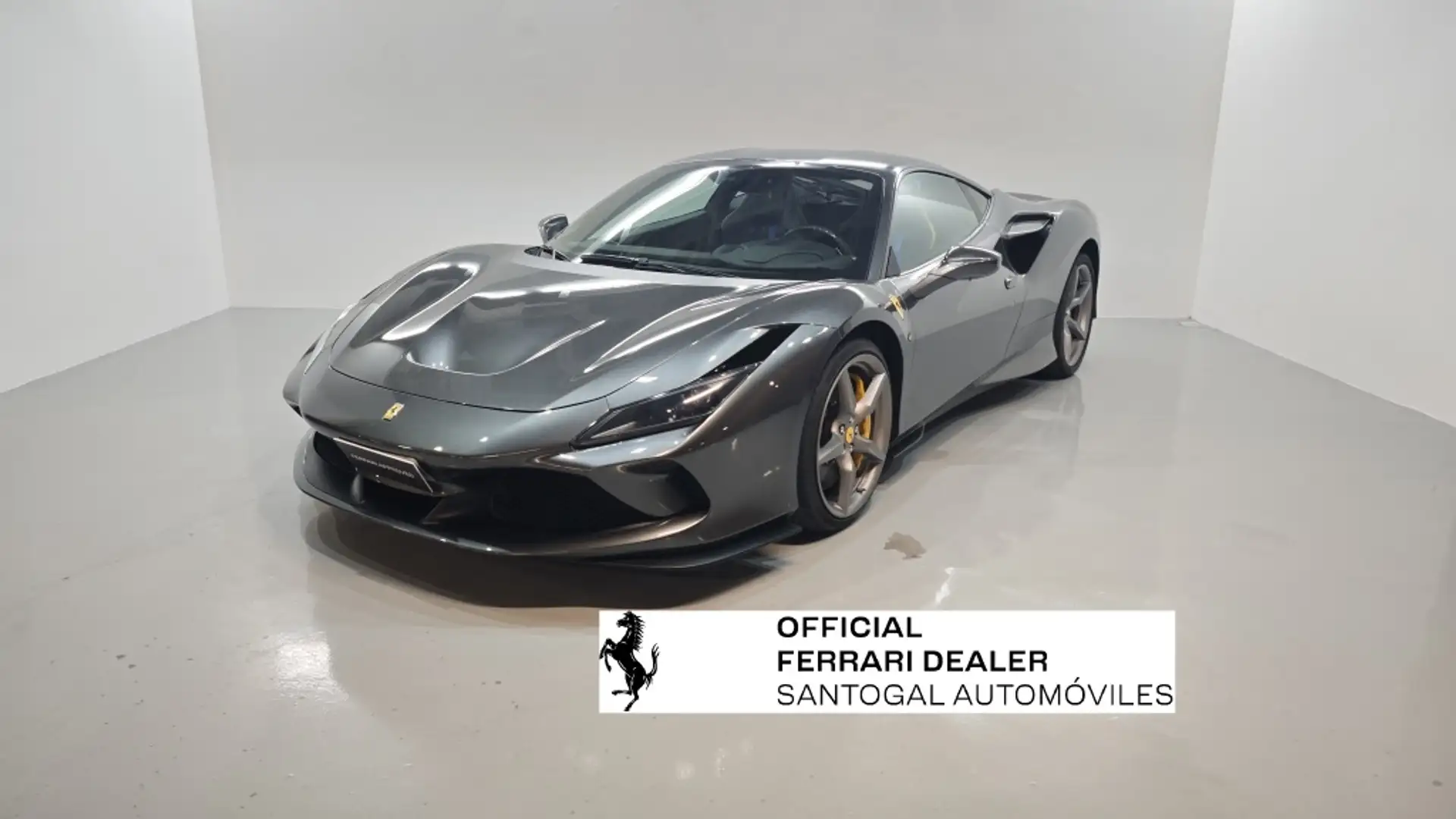 Ferrari F8 Tributo Gris - 1