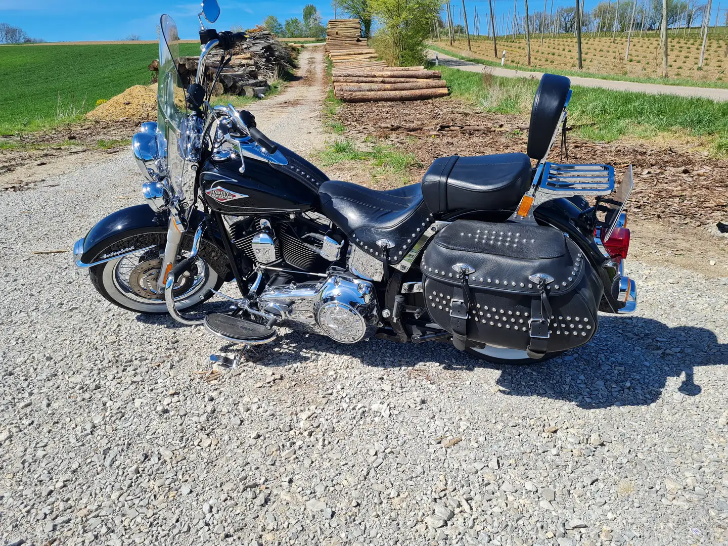 Harley-Davidson Softail Softtail Heritage Classic (Modell FLSTC) Schwarz - 1
