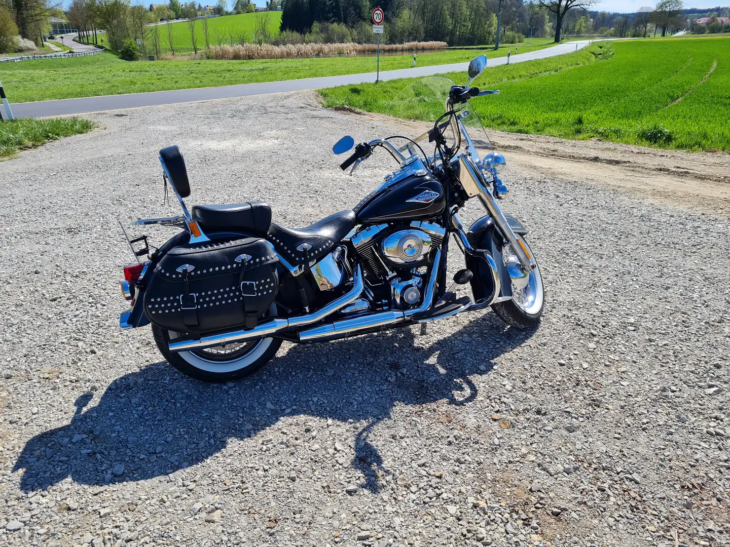 Harley-Davidson Softail Softtail Heritage Classic (Modell FLSTC) Schwarz - 2