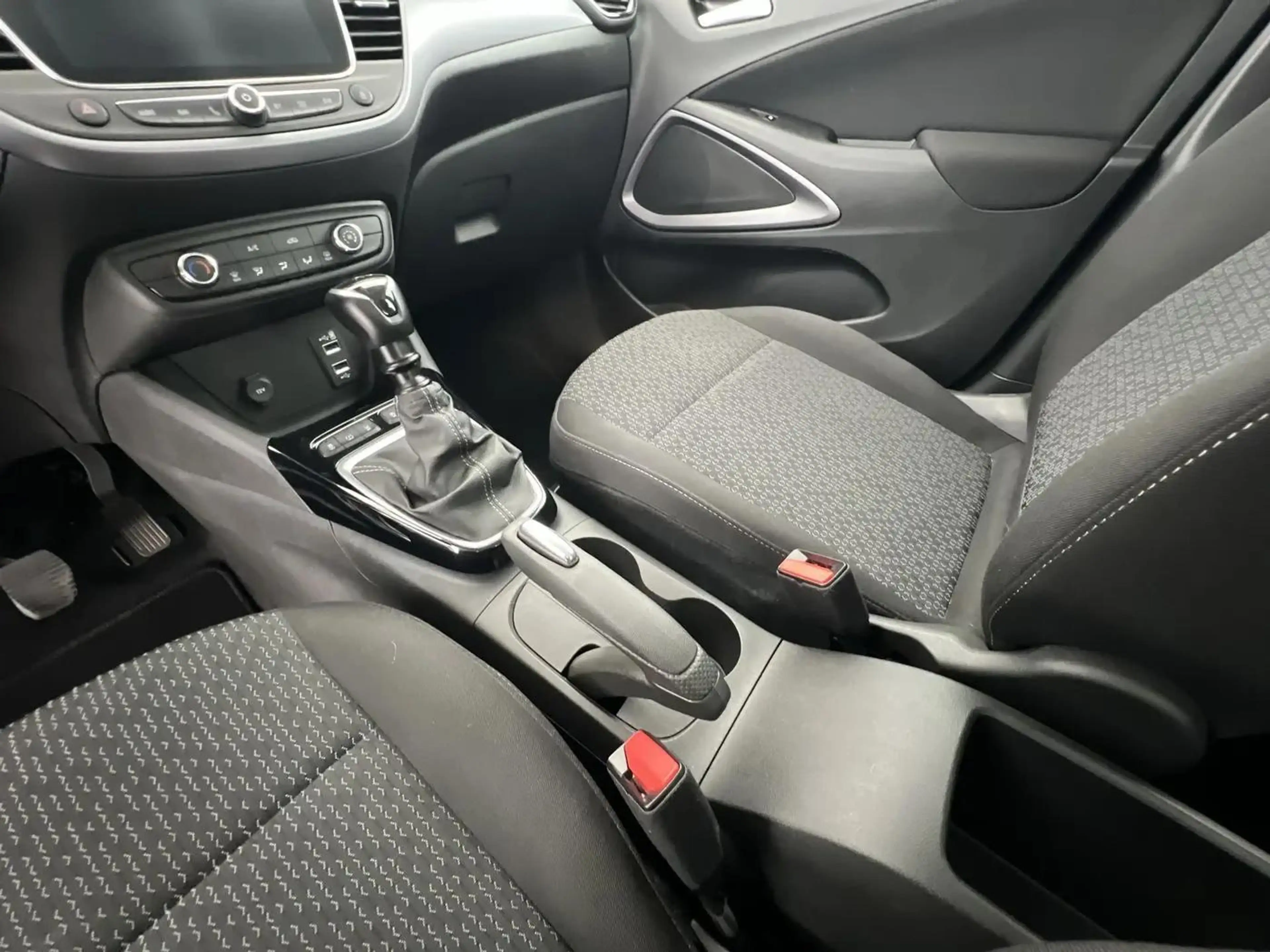 Opel Crossland Enjoy — photo 13