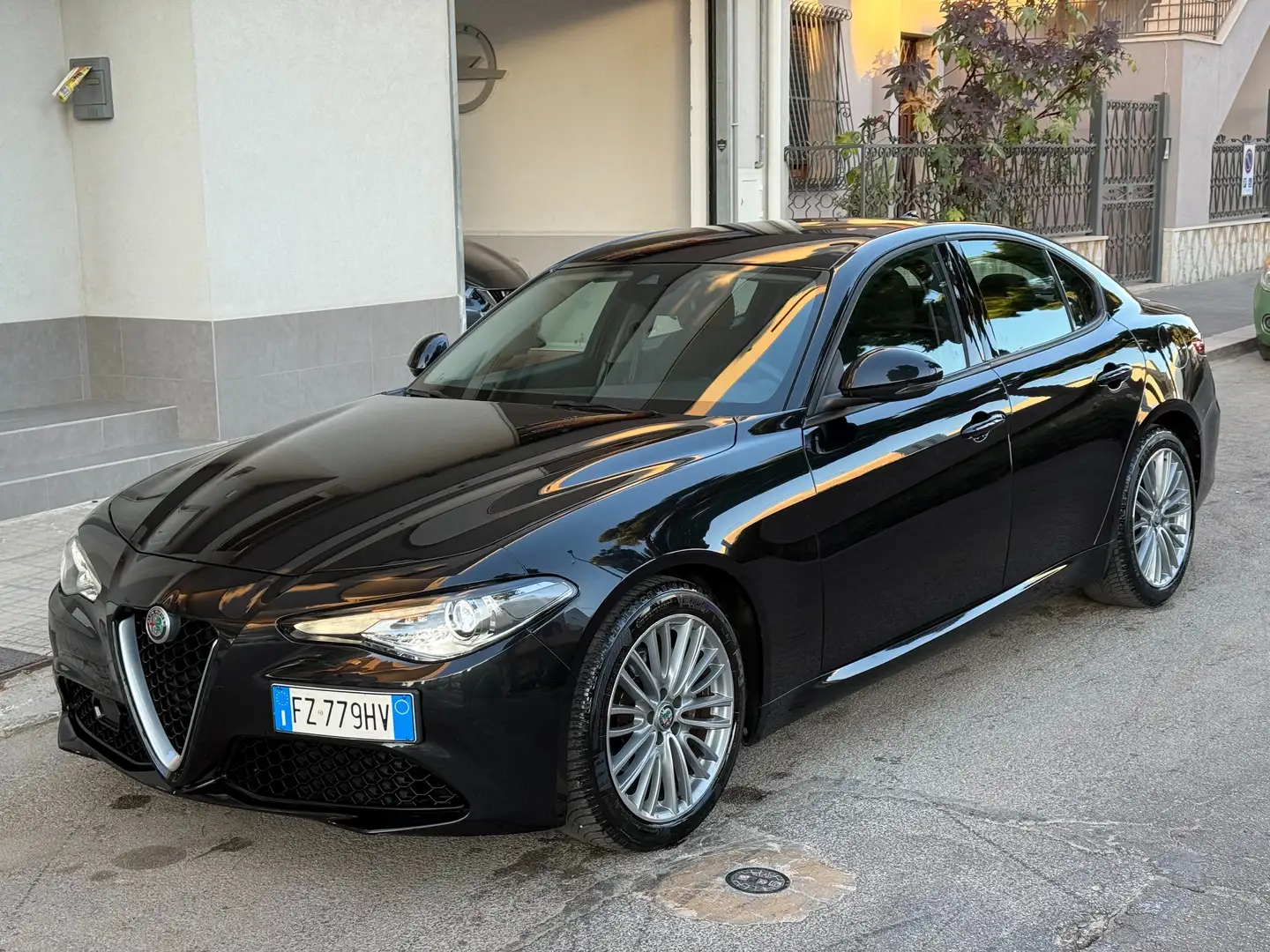 Alfa Romeo Giulia Giulia 2.2 Turbodiesel 160CV Business NAVI Nero - 1