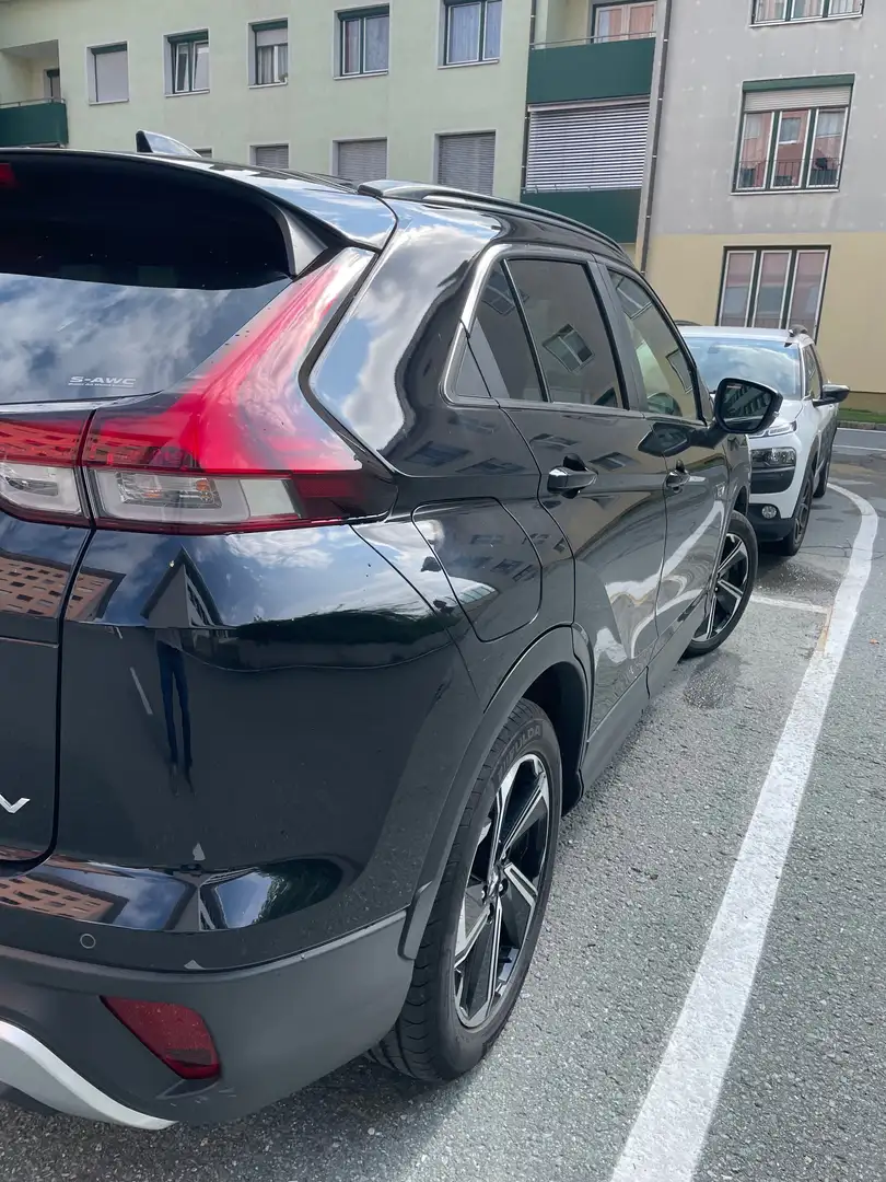 Mitsubishi Eclipse Cross Eclipse Cross 2,4 PHEV 4WD Intense CVT Aut. Intense Schwarz - 2